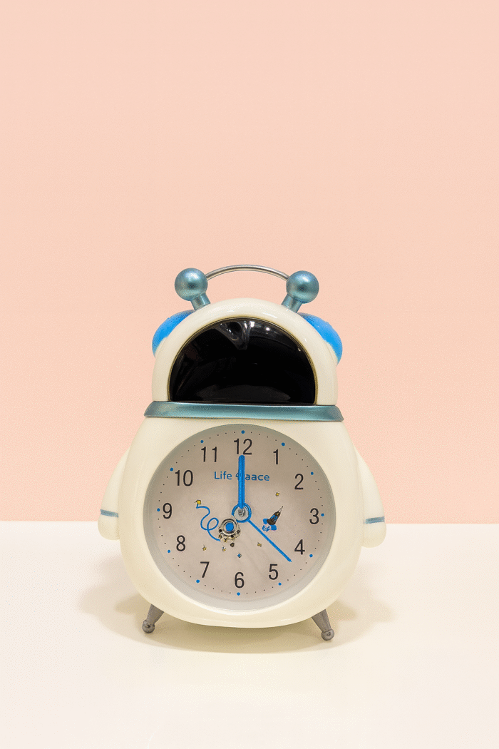 ساعت رومیزی طرح فضانورد - Image 4