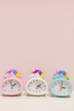 ساعت یونیکورن بیضی