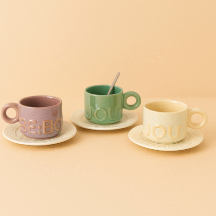 لیوان و پیش دستی هلوگرامی