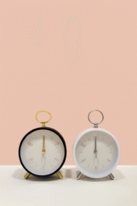 ساعت طلاکوب